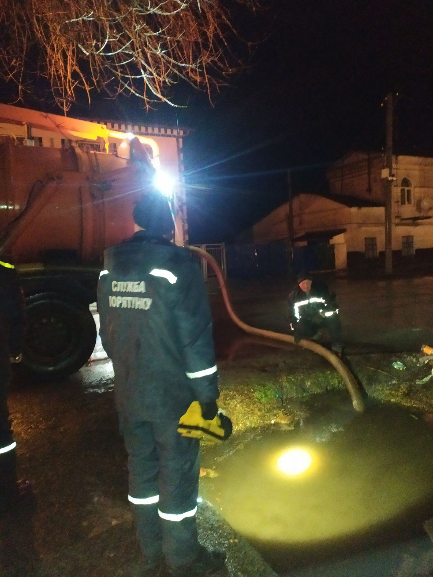 Підтопило два будинки: у Пирятині облаштовують систему водовідведення