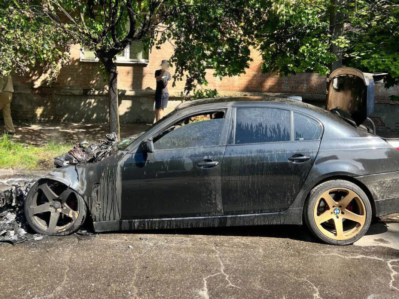 У Полтаві під час руху загорівся автомобіль: поліція з’ясовує обставини