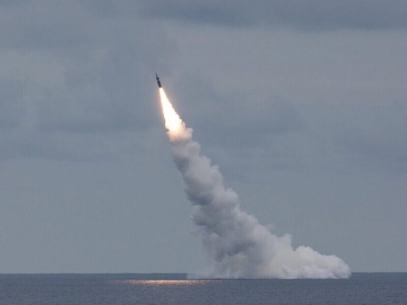 росіяни утримують у Чорному морі 6 кораблів, серед них 2 ракетоносії
