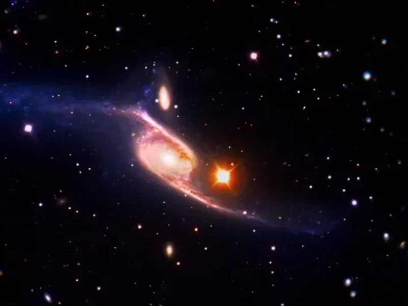 Науковці виявили найдавнішу чорну діру вагою у галактику