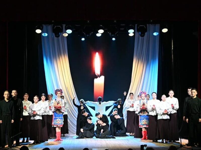 До 90-их роковин пам’яті жертв Голодомору у Полтавській філармонії представили музичну композицію