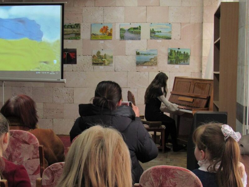 Музика єднає: спільний виступ учнів та викладачів Полтавської дитячої музичної школи №1
