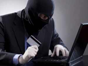 На Полтавщині судитимуть двох псевдобанкірів, які ошукали людей на 300 тисяч, серед потерпілих – військовослужбовець і пенсіонери
