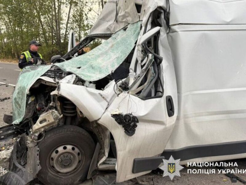 На Полтавщині в ДТП загинув 53-річний водій фургону