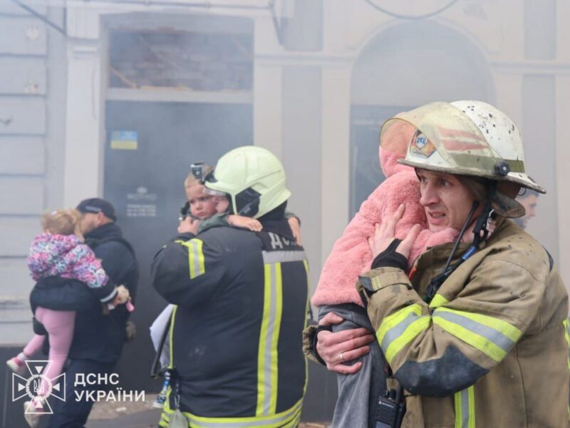 Удар російського безпілотника по дитячому садочку в Харкові – 1 загиблий, 7 поранених