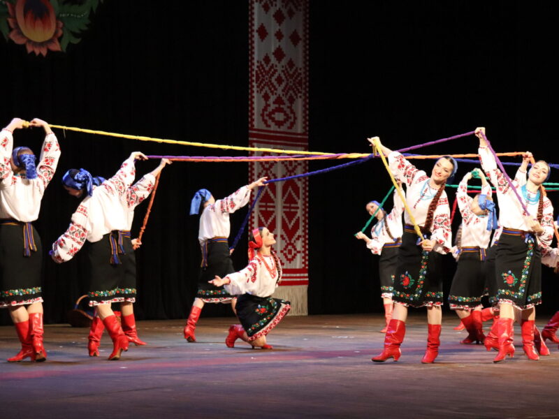 У Полтаві показали легендарне шоу від ансамблю імені Павла Вірського