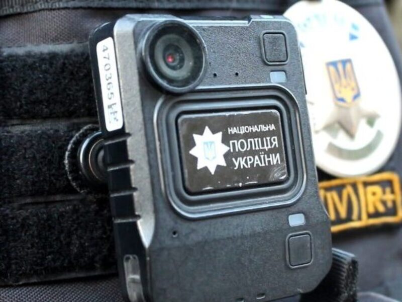 На Полтавщині за добу поліція перевірила понад 640 осіб та 840 авто