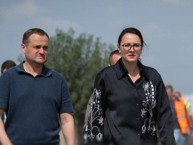 Прем’єр-міністерка на прикладі жительки Полтави пояснила, як отримати компенсацію за програмою єВідновлення