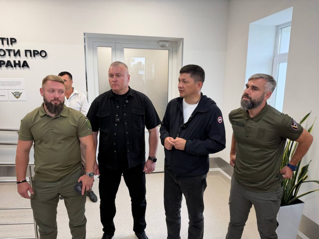 посадовці