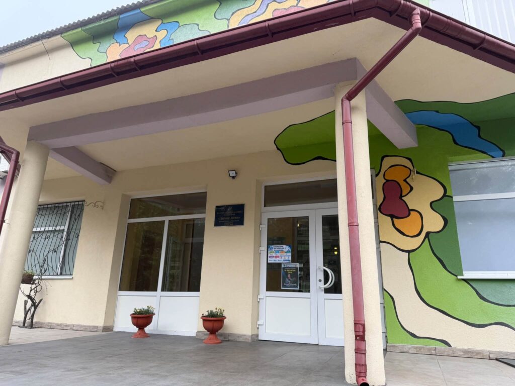 Фасад будівлі 