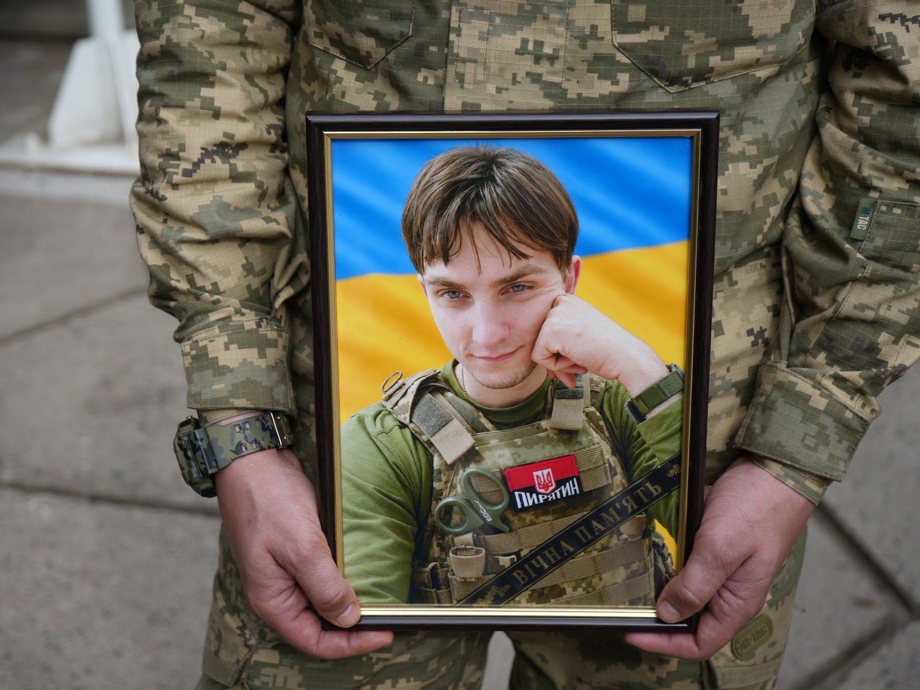 У Пирятинській громаді попрощалися із 23-річним Захисником України Назаром Бринчаком