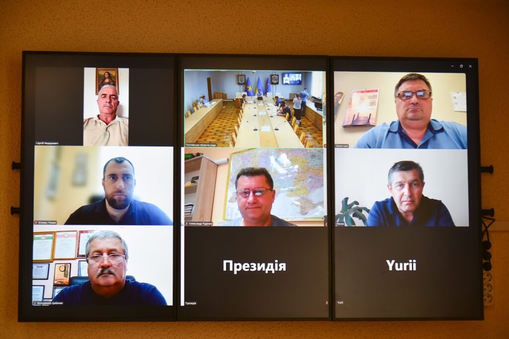 члени комісії
