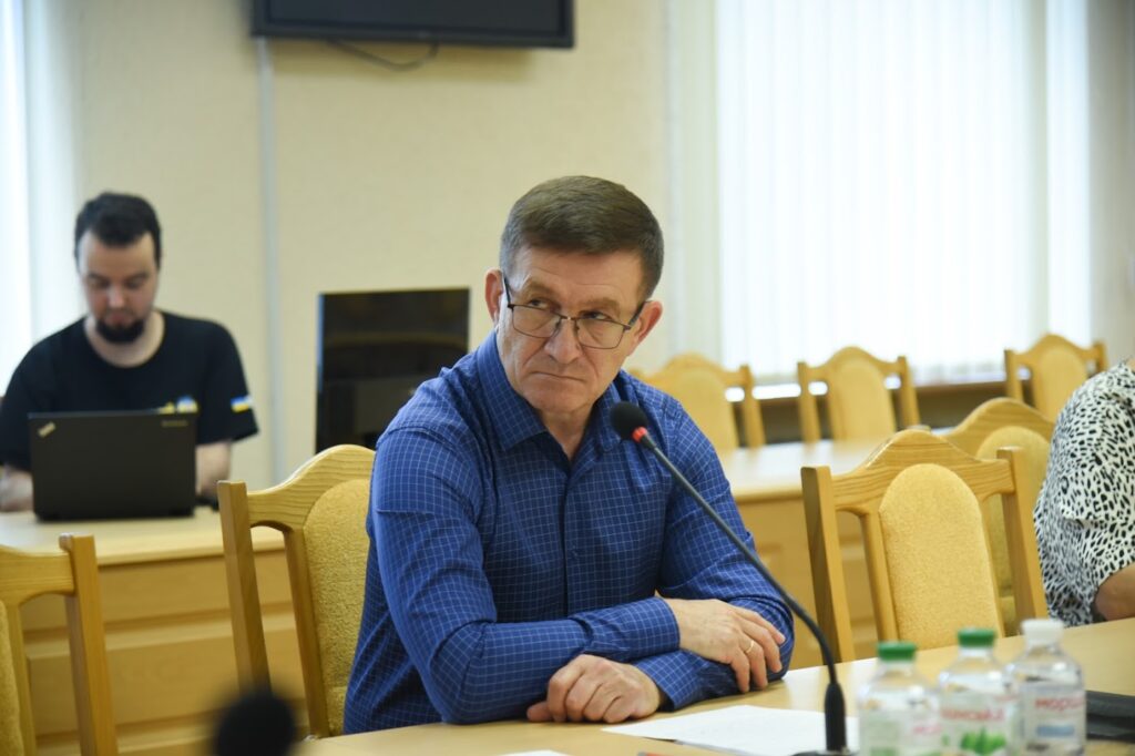 члени комісії