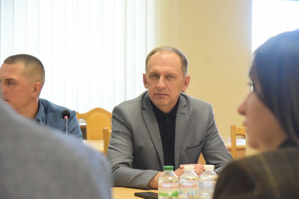 Мирослав Костенко