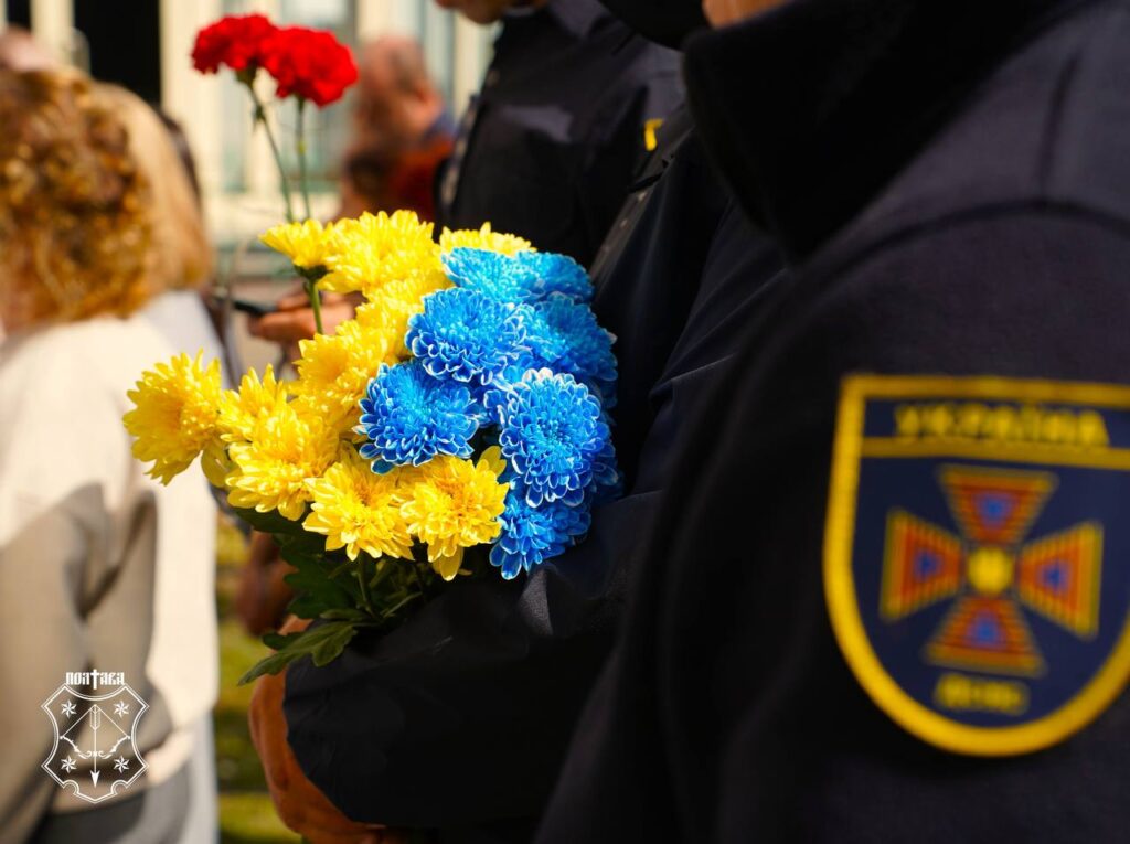 У Полтаві відкрили меморіальні дошки рятувальникам Вікторові Кузьменку та Дмитрові Скрилю