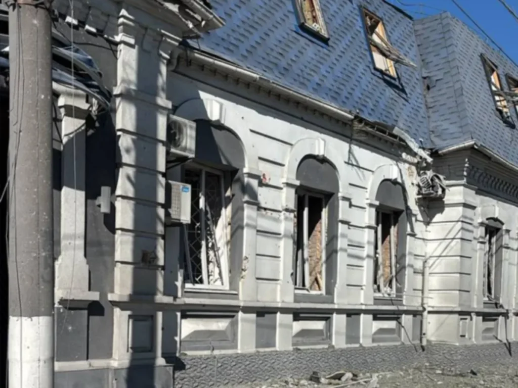 Ворог завдав удару по підприємству в Кременчуцькому районі: є постраждалі