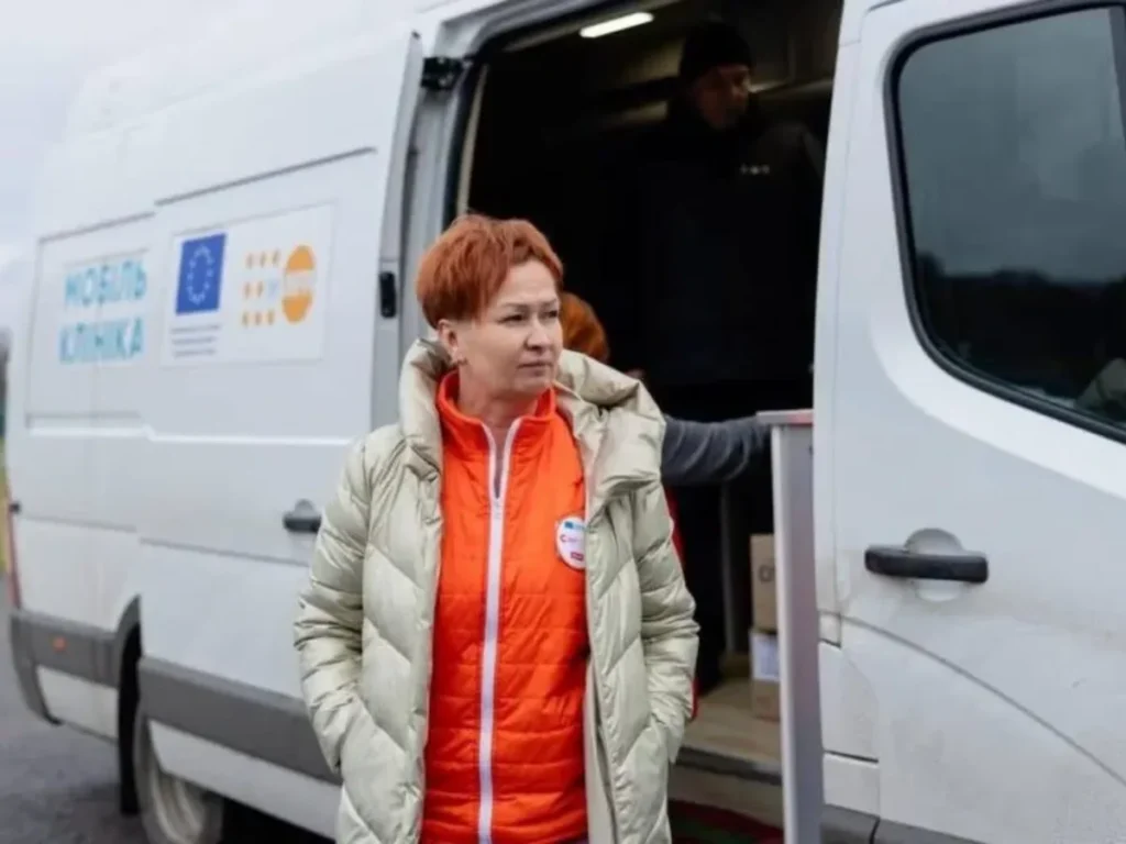 Понад 150 виїздів від початку року: як мобільні бригади обласної лікарні надають допомогу у віддалених селах Полтавщини