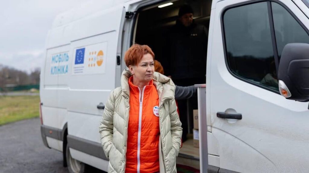 Понад 150 виїздів від початку року: як мобільні бригади обласної лікарні надають допомогу у віддалених селах Полтавщини