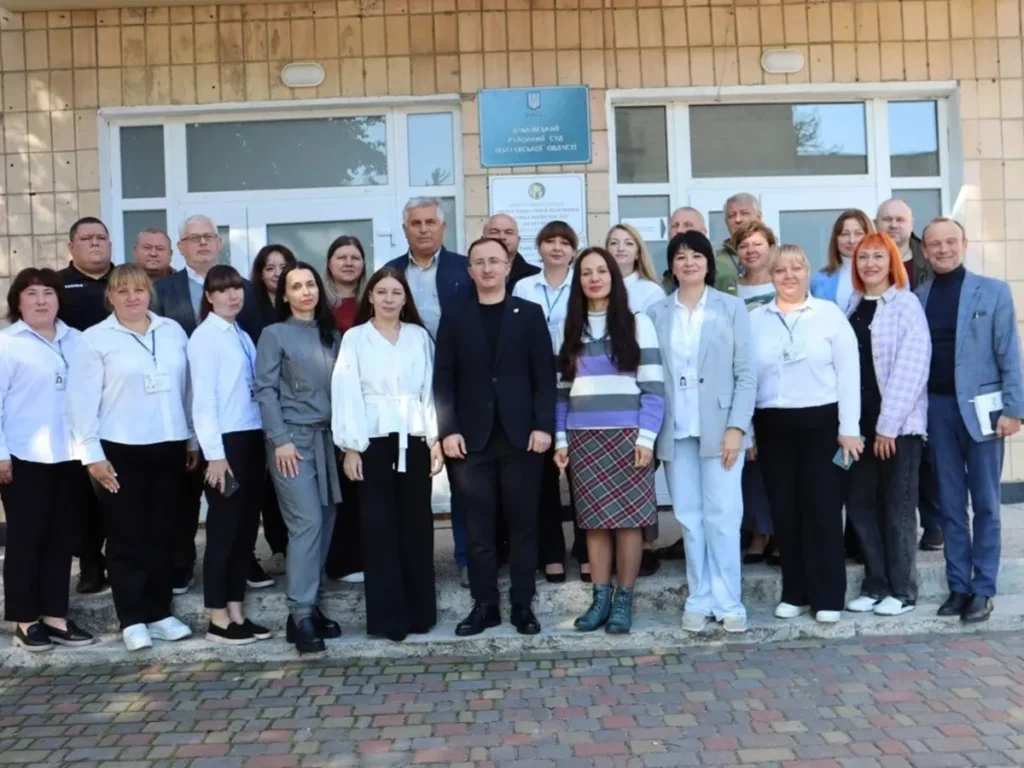 Підтримка ветеранів без бар’єрів: у Зіньківській громаді відбулася робоча зустріч щодо реінтеграції захисників