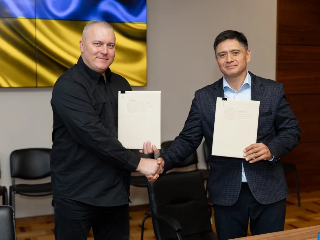 Житло для ВПО та енергостійкість лікарень: Полтавська ОВА підписала меморандум із БФ «Люкрейн»