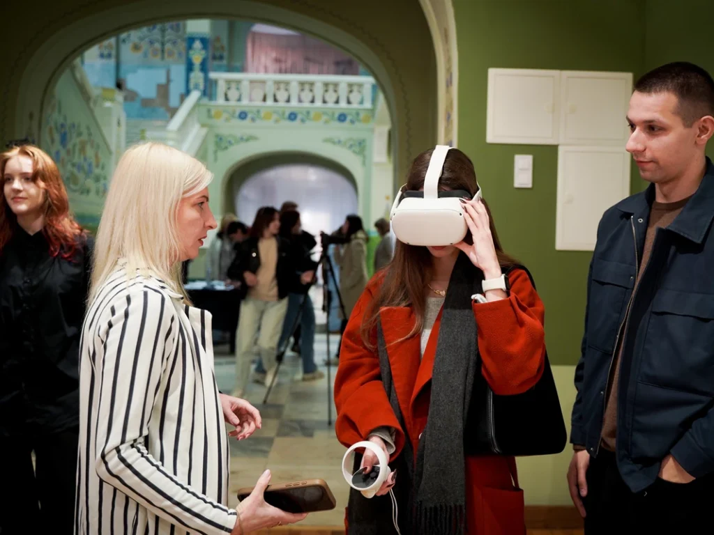 Понад 5 тисяч експонатів онлайн і VR-тур: у Полтаві презентували проєкт «Полтавський краєзнавчий. Digital Museum»