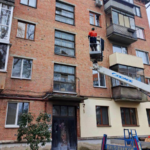 102 фахівця, 6 одиниць техніки та 25 приватних домоволодінь, що відомо про наслідки ранкової атаки по Полтаві