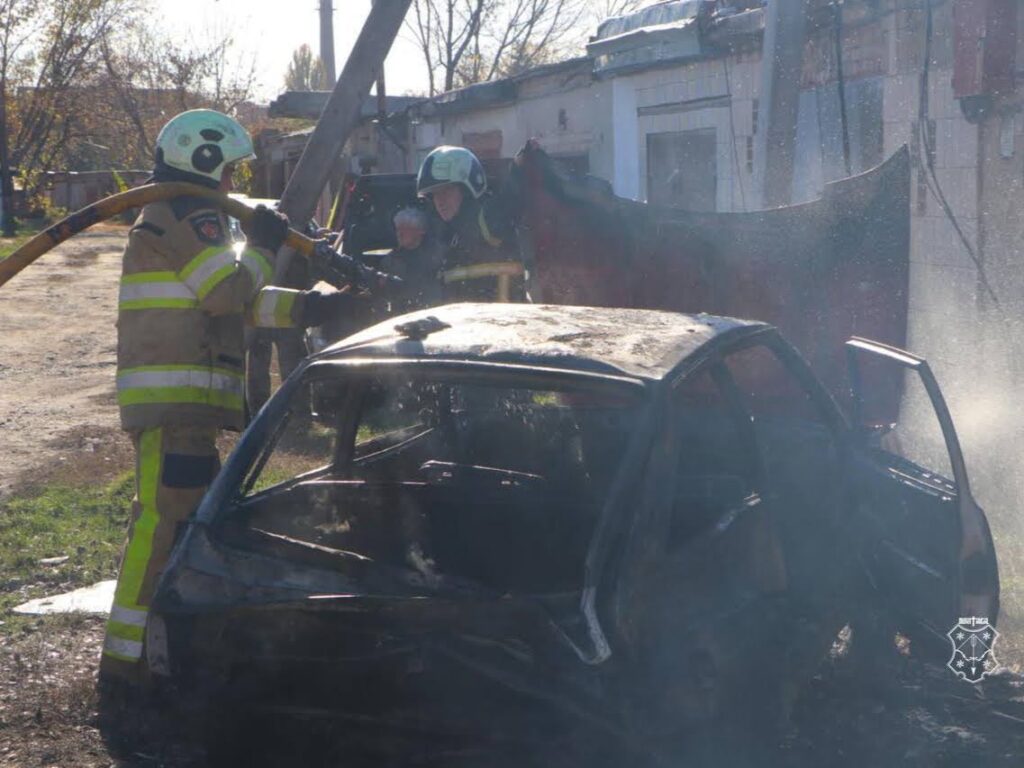 У Полтаві через падіння БпЛА загорілися гараж та автомобіль, – ОВА (ОНОВЛЕНО)