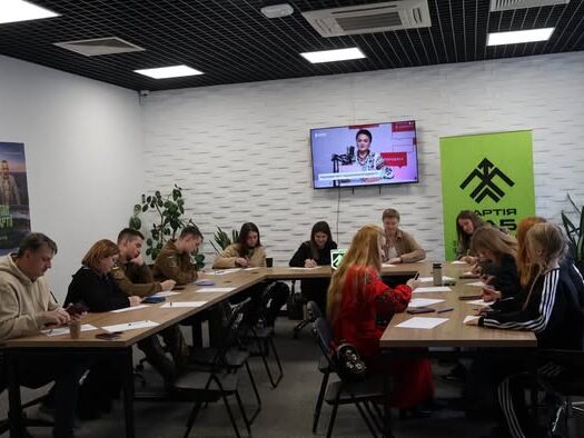 «Хартія-хаб» і Радіодиктант національної єдності: полтавців кличуть написати роботу разом