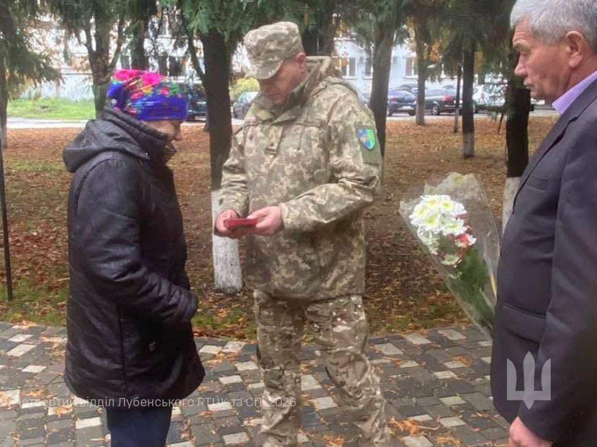 В Оржиці передали державні та відомчі нагороди військовослужбовцям та родинам полеглих Захисників