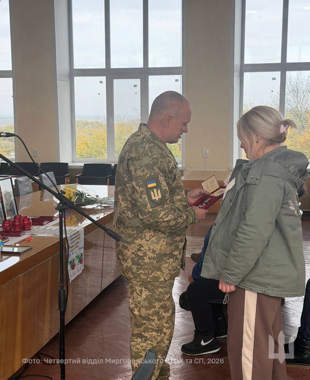 У Шишаках родинам п'ятьох полеглих Захисників передали державні та відомчі нагороди