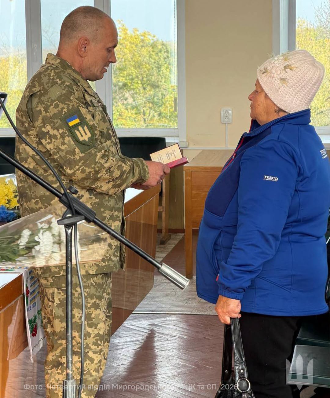 У Шишаках родинам п'ятьох полеглих Захисників передали державні та відомчі нагороди