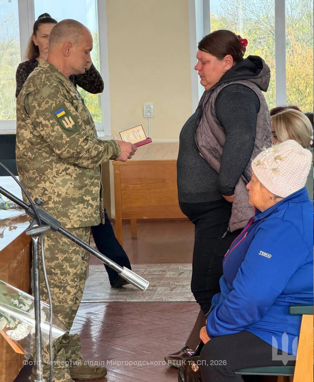 У Шишаках родинам п'ятьох полеглих Захисників передали державні та відомчі нагороди