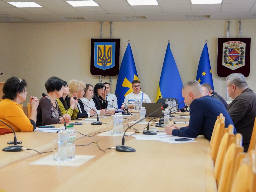 Газові договори та робота водоканалу під час відключень світла: відбулося засідання профільної комісії облради