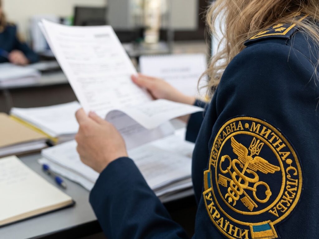 Швидке оформлення та фінансовий контроль: як працює пост-аудит Полтавської митниці