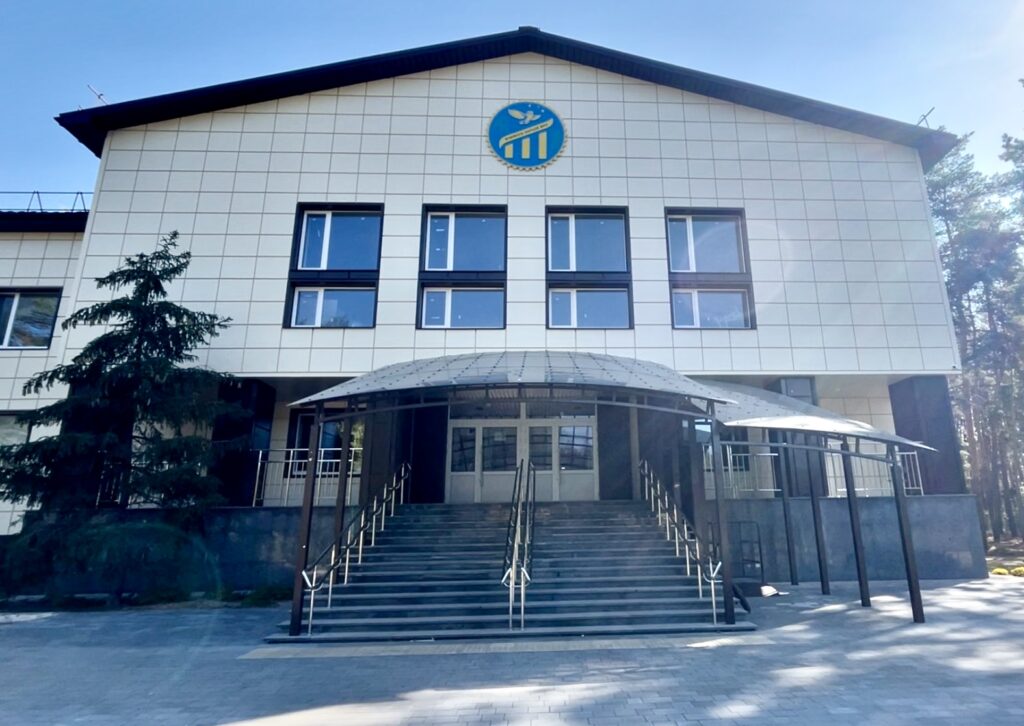 фасад будівлі