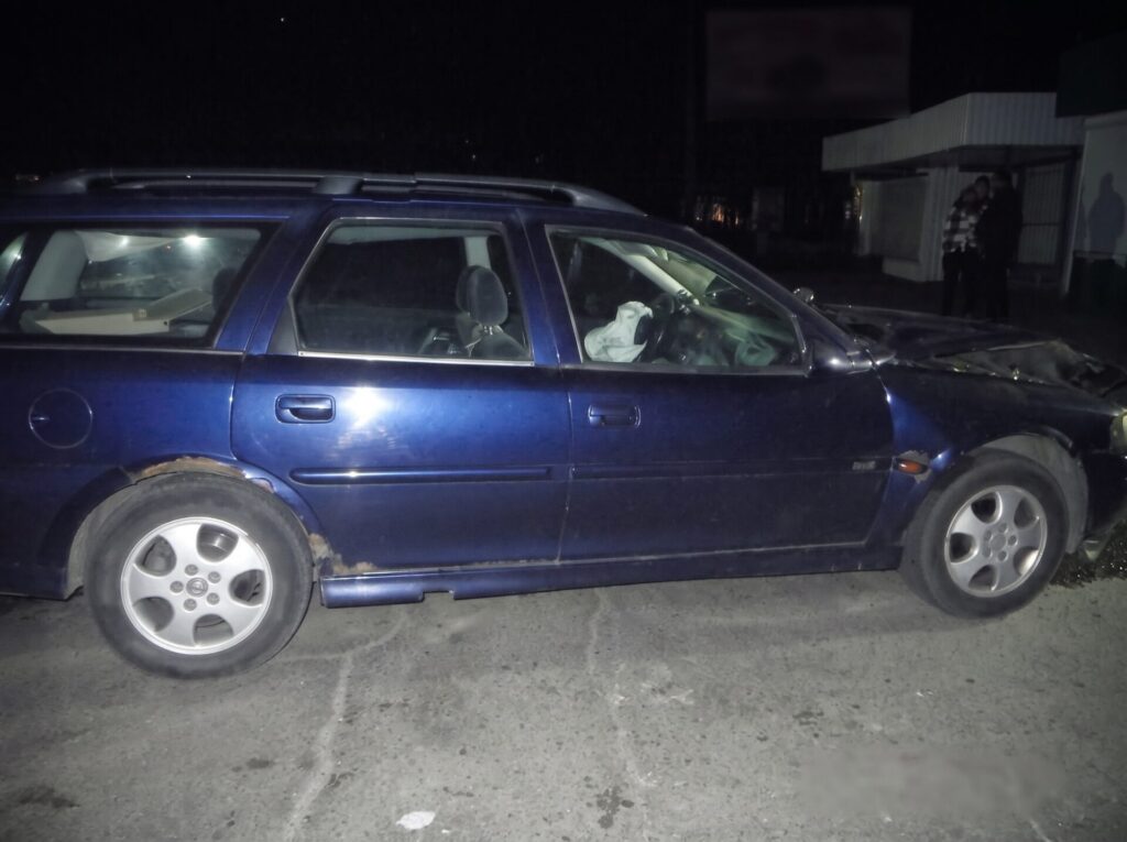 ДТП у Полтаві: зіткнулися Skoda та Opel, двоє людей постраждали