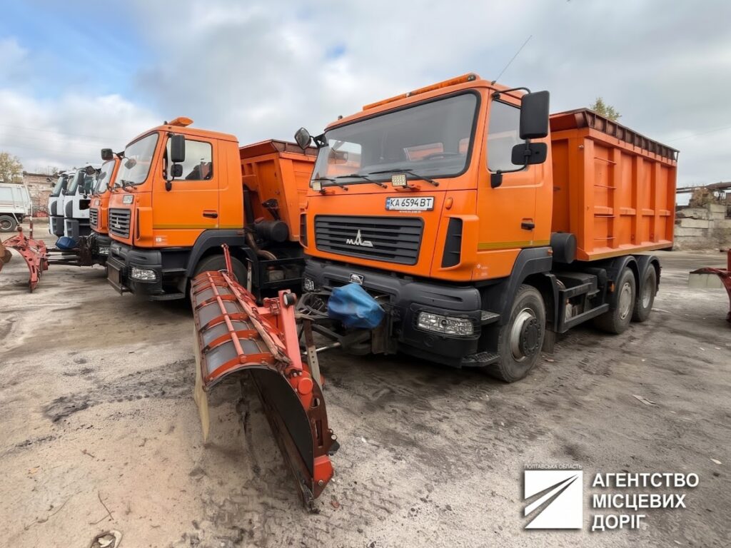 Готовність шляхів, перевірки водіїв та номери гарячих ліній: як Полтавщина готується до роботи транспорту взимку