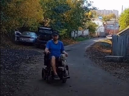 Електрокрісло для захисника з Полтави: як небайдужі люди об’єдналися, щоб передати допомогу крізь усю країну