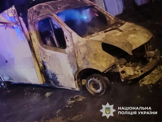 У Кременчуку вночі згорів «Opel Movano» 45-річного містянина