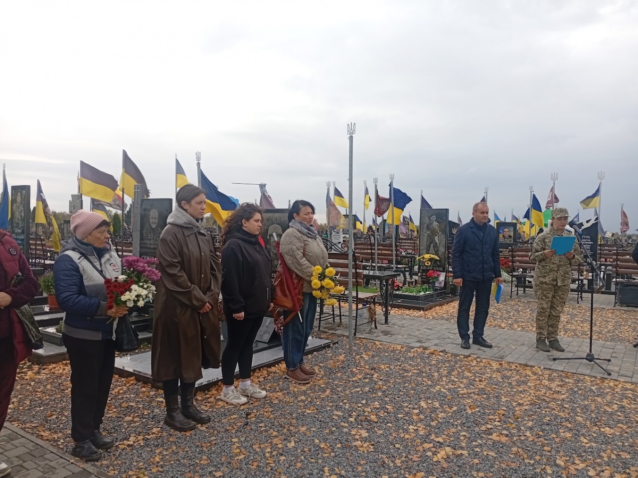 Миргородська громада попрощалася з військовослужбовцем Андрієм Волошиним