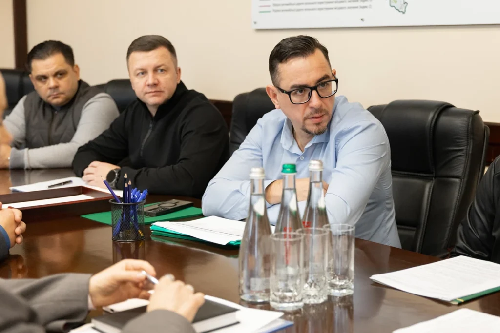 представники лісової галузі